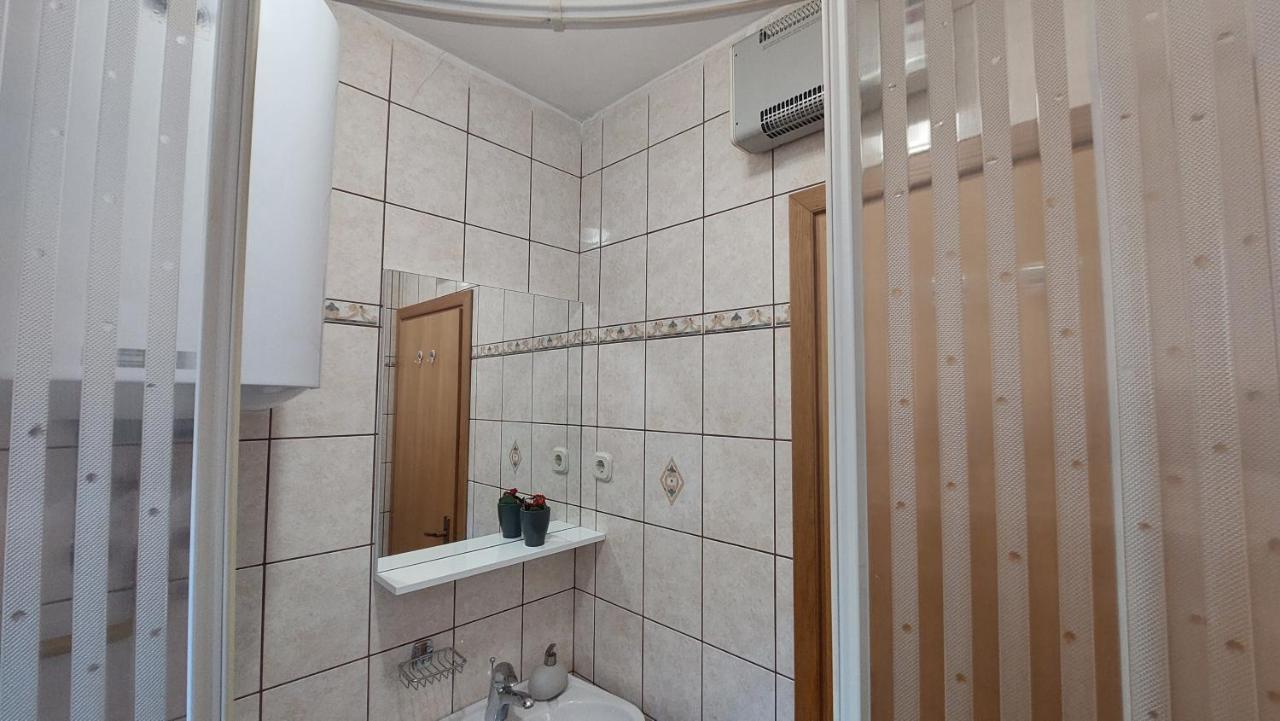 Appartement Studio 7Even Ground Floor à Pula Extérieur photo